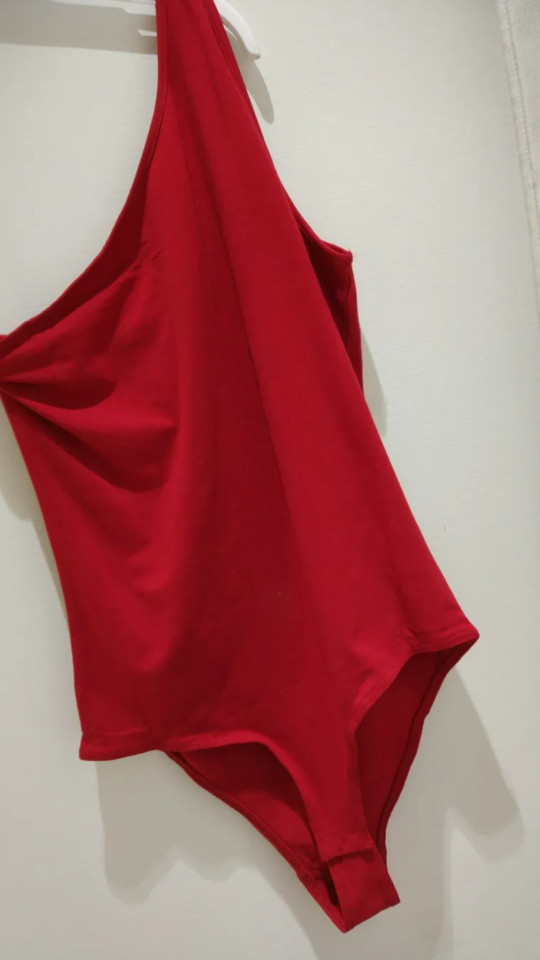 Bodi, Calliope, 19,90 kuna