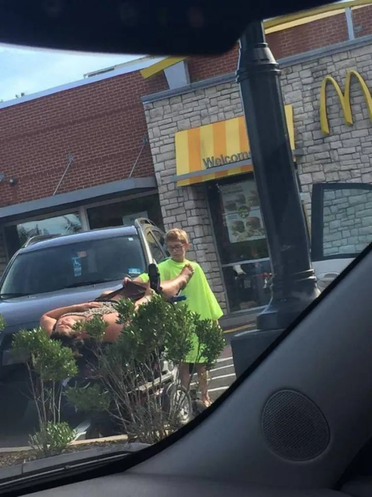 LJUBITELJI BRZE HRANE MOGU BITI PRAVE SPODOBE: Restorani u kojima se otvaraju vrata u neku vrlo bizarnu dimenziju