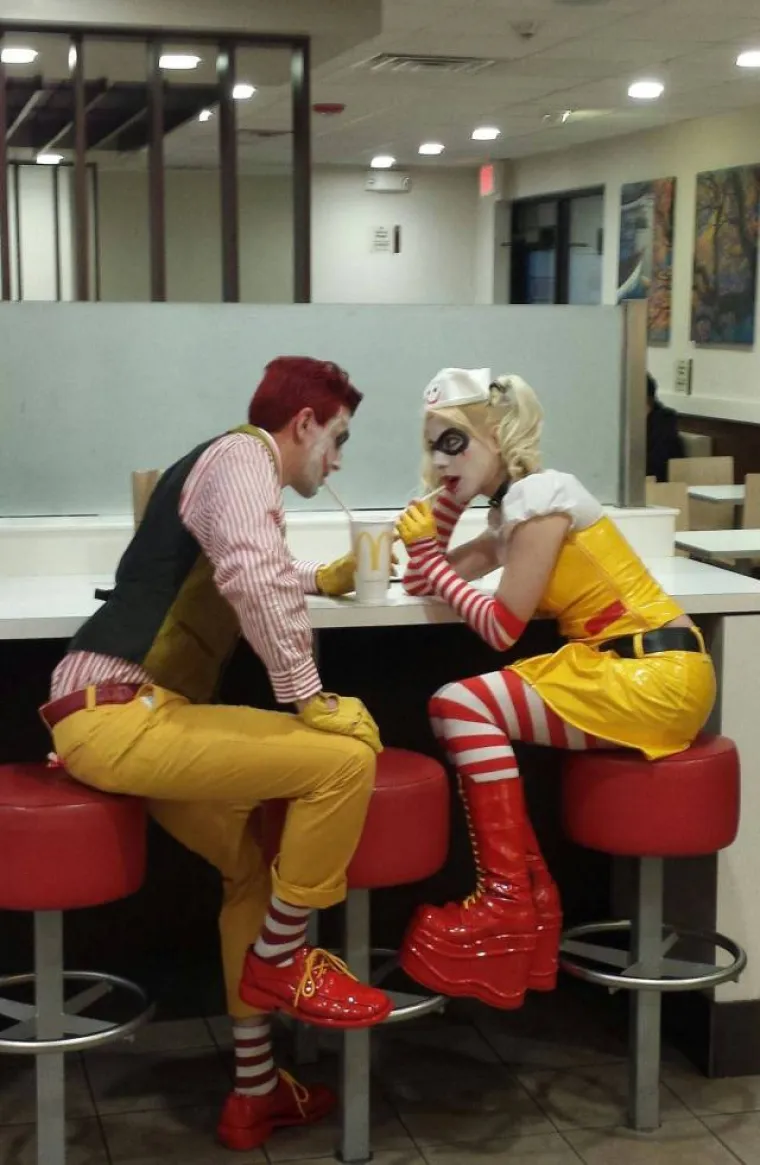 LJUBITELJI BRZE HRANE MOGU BITI PRAVE SPODOBE: Restorani u kojima se otvaraju vrata u neku vrlo bizarnu dimenziju