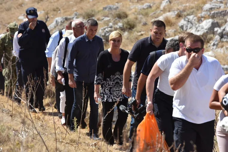 10. obljetnica najveće tragedije hrvatskog vatrogastva i najveće mirnodopske tragedije u povijesti neovisne Hrvatske. U kapelici sv. Florijana okupili su se prijatelji, poznanici, vatrogasci i predstavnici državnog vrha te su se, nakon mise, prisjetiti stradalih hodoča&scaron;ćem do mjesta pogibelji na kojem su izgrađeni kameni križevi za stradale.