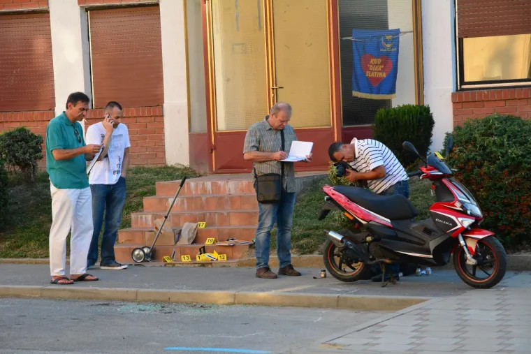 U sredi&scaron;tu Slatine hicima u glavu ubijen mu&scaron;karac