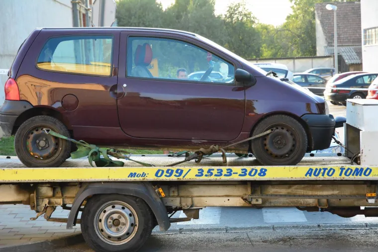 U sredi&scaron;tu Slatine hicima u glavu ubijen mu&scaron;karac