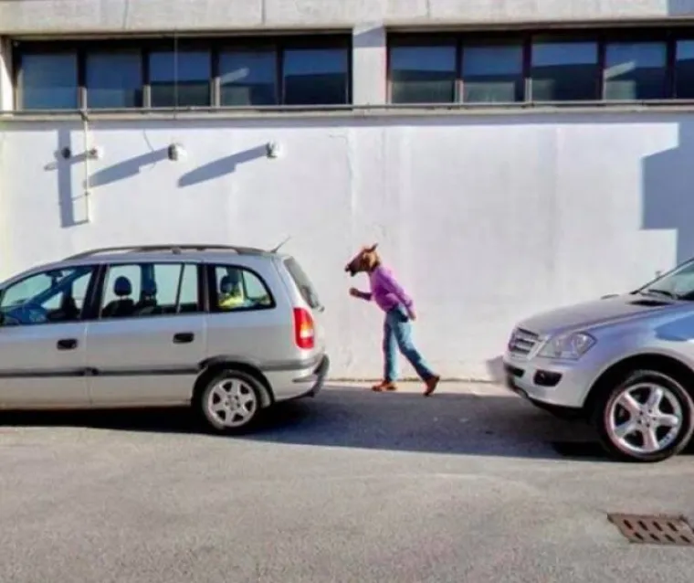 GOOGLEOV AUTIĆ SNIMI STVARNO SVAKAKVE BIZARNE PRIZORE: Kamera ne diskriminira, ali ponekad jako pogrije&scaron;i