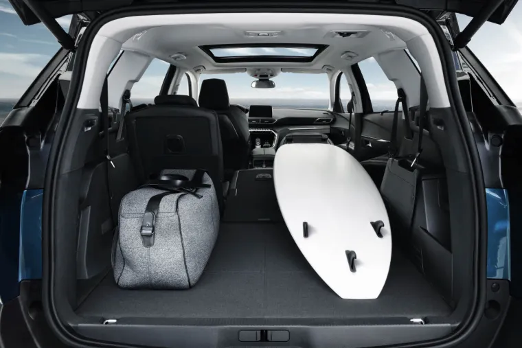 PRAVI POZIV NA PUTOVANJE: Novi Peugeot 5008 odsad i u Hrvatskoj, evo kako izgleda