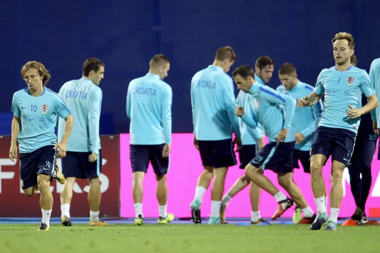 S VELIKOM DOZOM OPREZA: Ovako se Vatreni pripremaju za utakmicu protiv Kosova