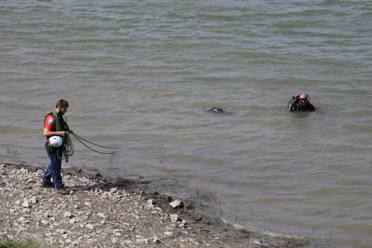 Iz Dunava izvučeno tijelo dijeteta, traga se za jo&scaron; jednom osobom, najvjerojatnije majkom
