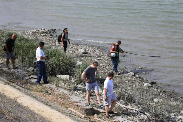 Iz Dunava izvučeno tijelo dijeteta, traga se za jo&scaron; jednom osobom, najvjerojatnije majkom