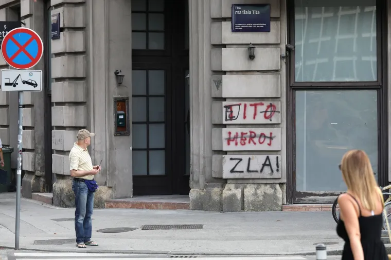 U tri retka stala priča o ideološkim, političkim i svjetonazorskim prijeporima