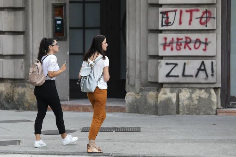 U tri retka stala priča o ideološkim, političkim i svjetonazorskim prijeporima