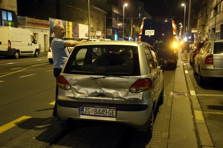 Sudar dva tramvaja i automobila na Tratinskoj: ima ozlijeđenih ljudi