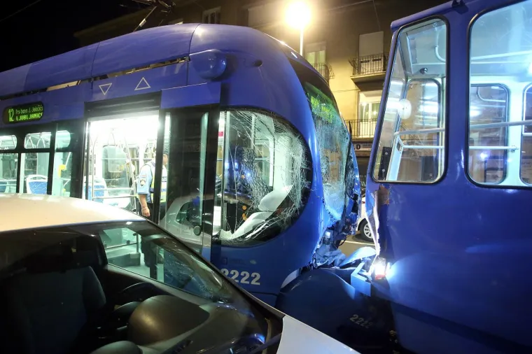 Sudar dva tramvaja i automobila na Tratinskoj: ima ozlijeđenih ljudi