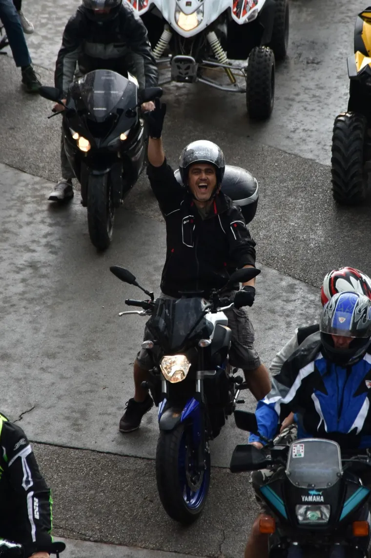 Nekoliko tisuća motora protutnjalo je Pulom u sklopu 23. Croatia Bike Weeka. Croatia Bike Week, u organizaciji moto kluba Twin Horn MC, od srijede se održava na Vallelungi.