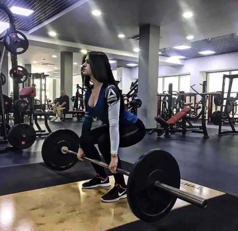 ČUDESNO SE OPORAVILA OD ANOREKSIJE: Imala je 30 kilograma, a danas se hvali oblinama i fotkama iz teretane