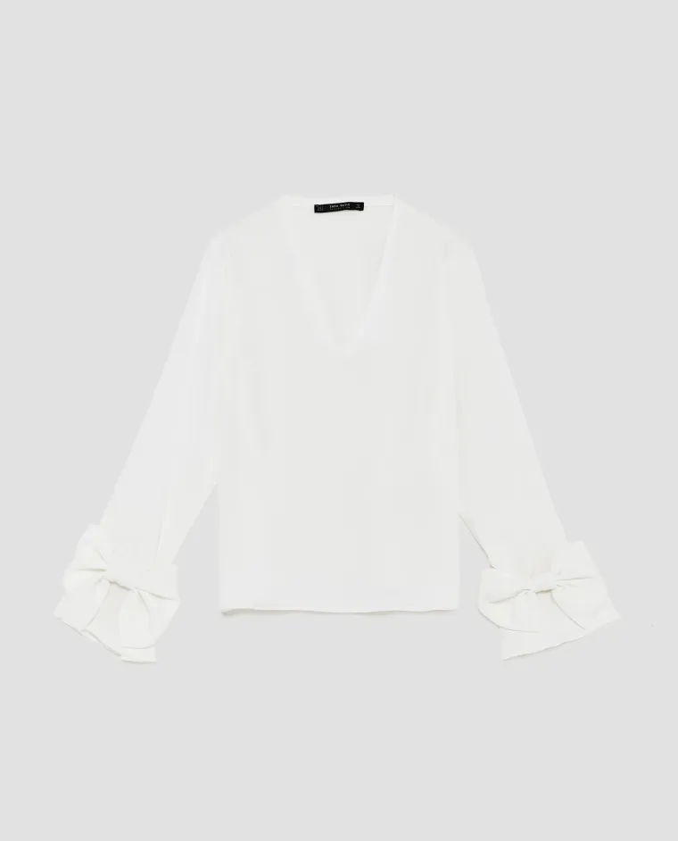 Bluza s V izrezom, 199,90 kuna
