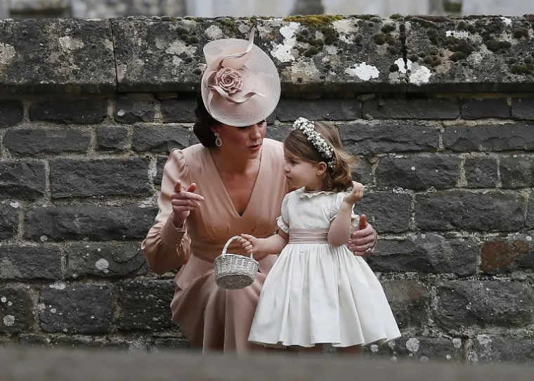 Kate i William čekaju treće dijete, a mi smo na&scaron;le neke fotke koje pokazuju da je Kate najdivnija mama