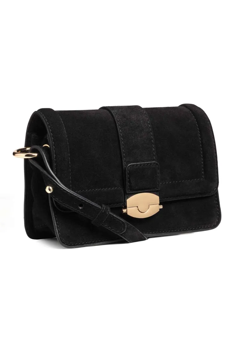 Crna torbica od antilopa, H&amp;M, 446,47 kuna