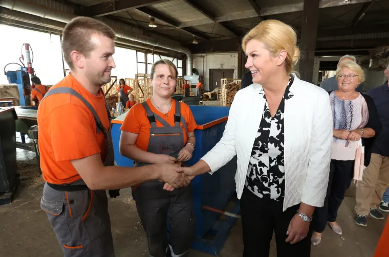 Predsjednica u posjeti ličkim gradovima i općinama