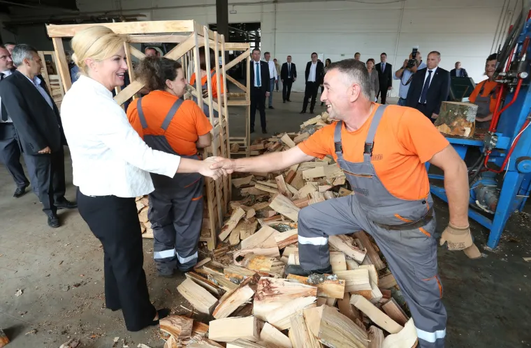 Predsjednica u posjeti ličkim gradovima i općinama