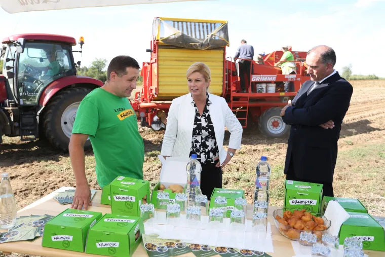 Predsjednica u posjeti ličkim gradovima i općinama