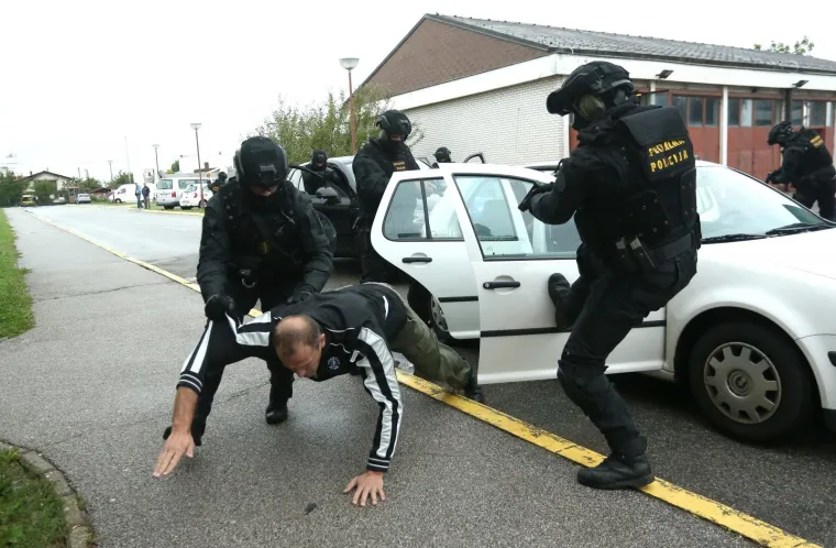 27. OBLJETNICA OSNUTKA ANTITERORISTIČKE JEDINICE LUČKO: Specijalci na vježbi pokazali spremnost