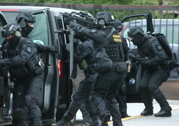 27. OBLJETNICA OSNUTKA ANTITERORISTIČKE JEDINICE LUČKO: Specijalci na vježbi pokazali spremnost