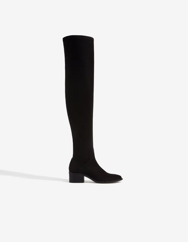 Visoke čizme s ravnom petom, Stradivarius, 349,90 kuna