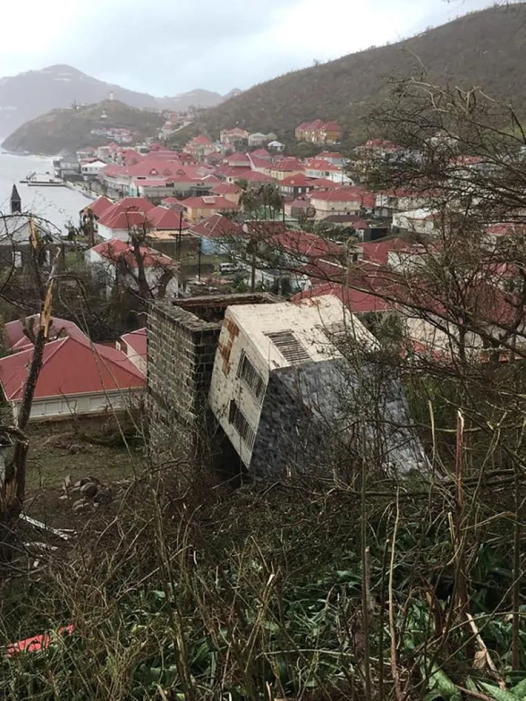 PRIZORI DEVASTACIJE: Uragan potpuno razorio Barbudu, opustošio Sveti Martin i prouzročio ogromnu štetu