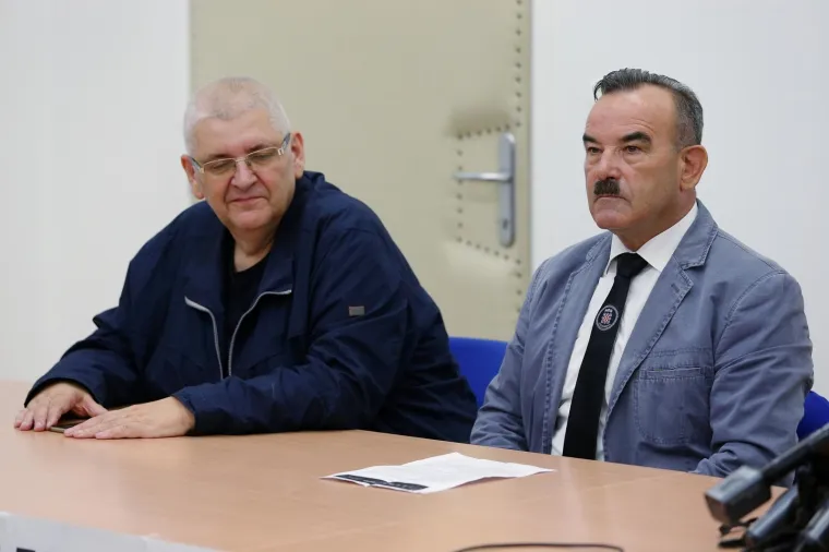 IZVANREDNA KONFERENCIJA HOS-A: Potvrđeno premještanje ploče s natpisom 'Za dom spremni'