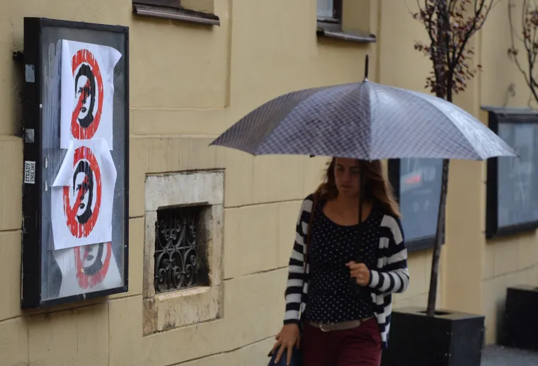 Ulice Zagreba osvanule oblijepljene naljepnicama s prekriženom glavom Zdravka Mamića