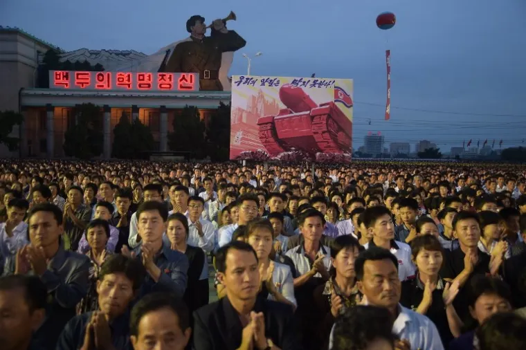 SJEVERNA KOREJA SLAVI: Narod izašao na ulice kako bi pozdravio uspješno nuklearno testiranje
