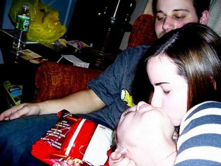 NJIHOVE FACE SU NEPROCJENJIVE: Kad su vidjeli djevojke kako se ljube i nisu mogli sakriti svoje osjećaje