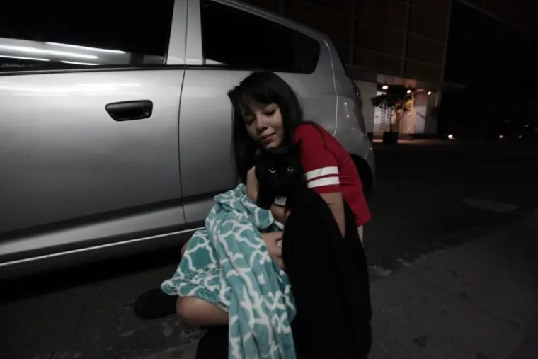 NAJJAČI POTRES OD 1985. POGODIO MEKSIKO: Stanovnici u panici u pidžamama istrčali na ulice