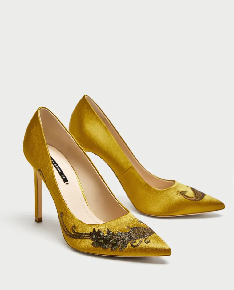 Satenske salonke s vezom i perlicama, Zara, 349,90 kuna