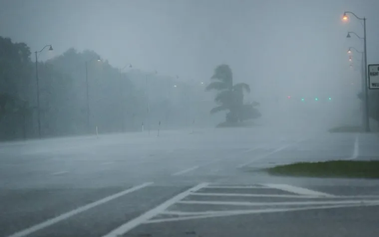 POGLEDAJTE RAZORNE POSLJEDICE URAGANA: Evo kako izgleda Miami nakon što je kroz njega protutnjala Irma