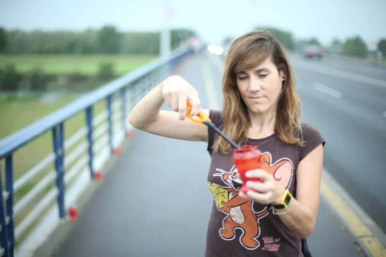 683 lampiona na zagrebačkom Mostu slobode za svaku osobu koja je pro&scaron;le godine počinila suicid