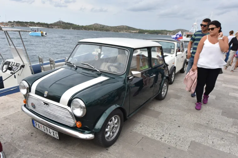 &Scaron;ibenik: na susretu ljubitelja Mini Morisa okupilo se preko 30 automobila iz cijele Europe