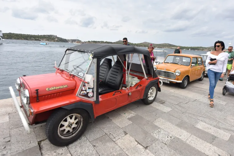 &Scaron;ibenik: na susretu ljubitelja Mini Morisa okupilo se preko 30 automobila iz cijele Europe