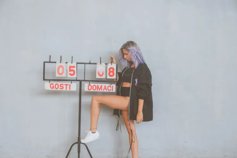 Interes je već sada velik od strane muških i ženskih fashionista jer originalnošću i optimističnim dizajnom Disciplina odudara od često monotone jesenje garderobe.