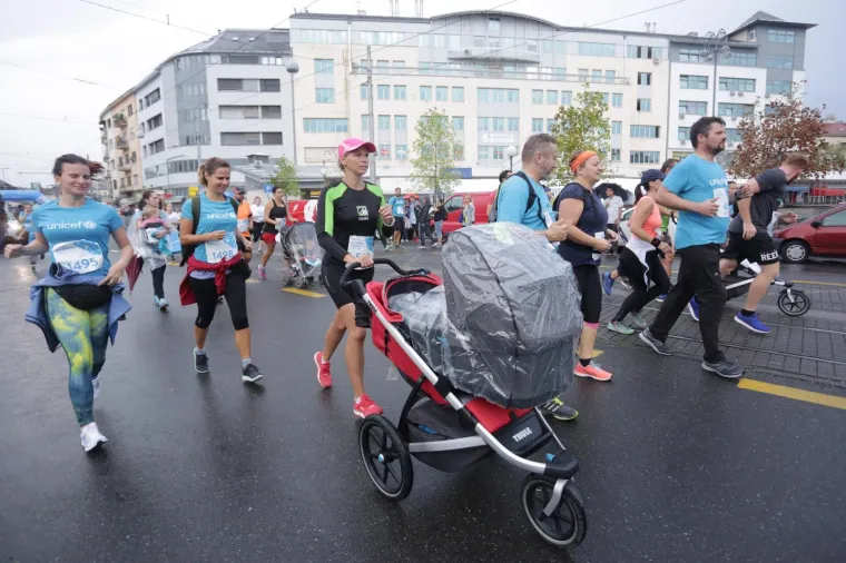 Utrka Mliječna staza - za najmanje i najmlađe trčalo i oko 400 djece
