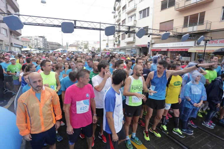 Utrka Mliječna staza - za najmanje i najmlađe trčalo i oko 400 djece