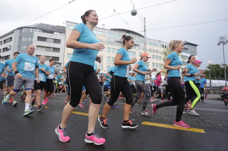 Utrka Mliječna staza - za najmanje i najmlađe trčalo i oko 400 djece