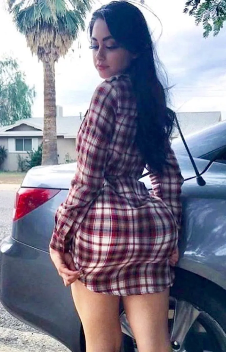 O, BOŽE, KAKVE GUZE: Možda nisu bogobojazne, ali u njihovoj blizini svi postaju religiozni