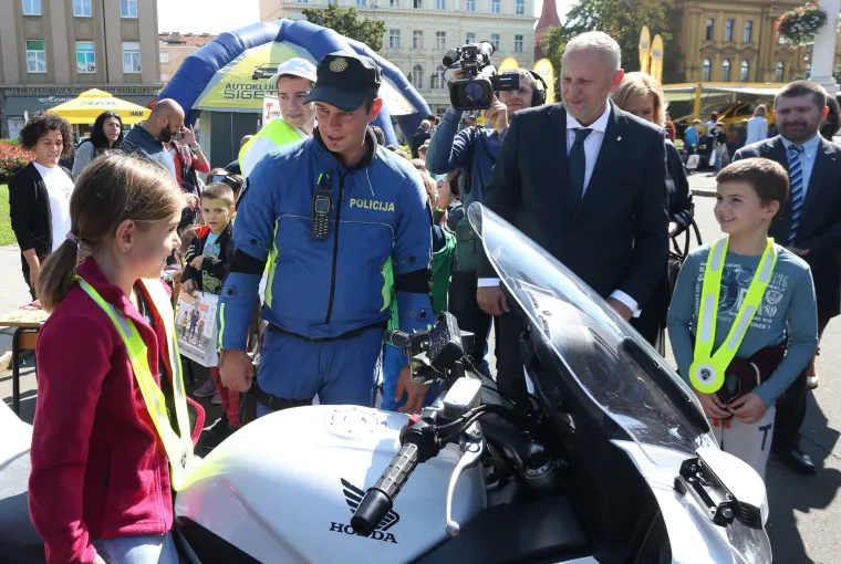 Akcija 'Poštujte naše znakove'