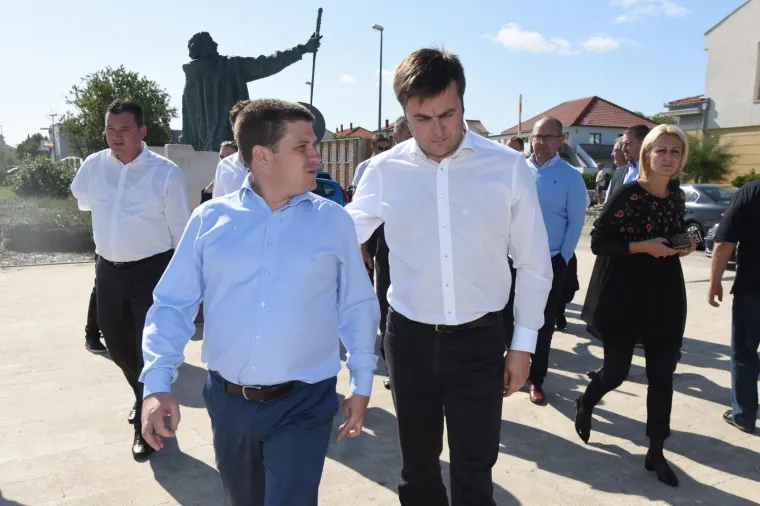 Ministri obi&scaron;li poplavljena područja u Zadarskoj županiji: Vlada najavila paket cijelovite pomoći