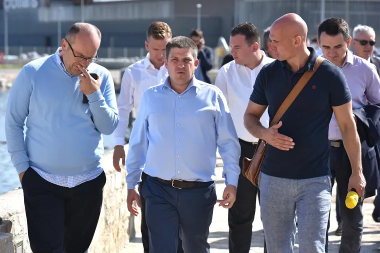 Ministri obi&scaron;li poplavljena područja u Zadarskoj županiji: Vlada najavila paket cijelovite pomoći