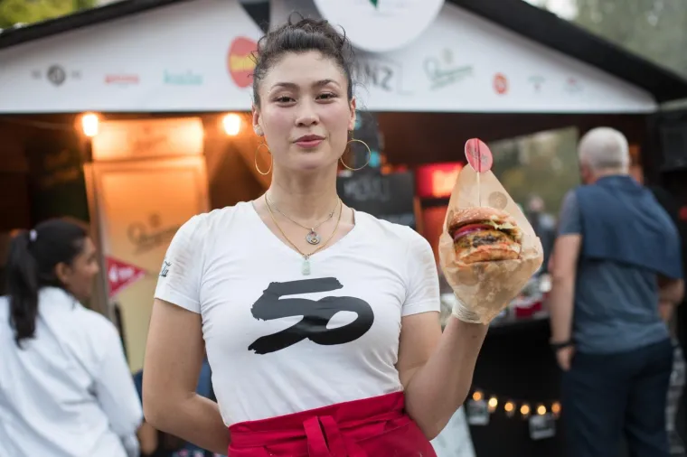 HRPA FINOG MESA, UMAKA, DODATAKA I DOBROG RASPOLOŽENJA: Centar Zagreba opijen miomirisima, počeo je 2. Zagreb burger festival