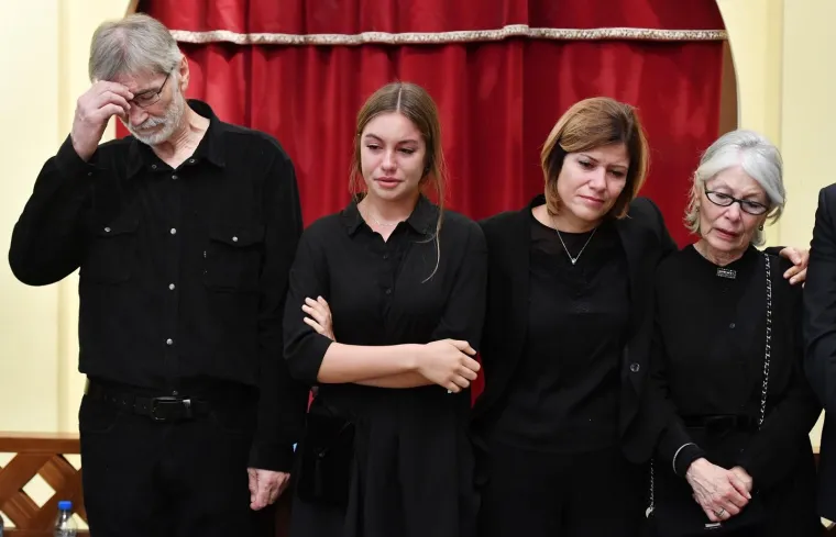 ZBOGOM, SMOKI: Kolege i prijatelji ispratili Ljubišu Samardžića na vječni počinak, glumčeva obitelj je neutješna