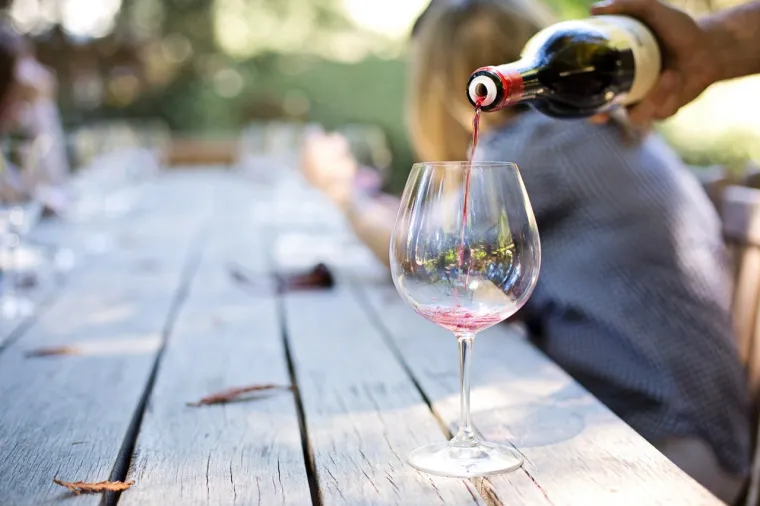Crveno vino: neočekivanih osam razloga zašto je dobro za vas
