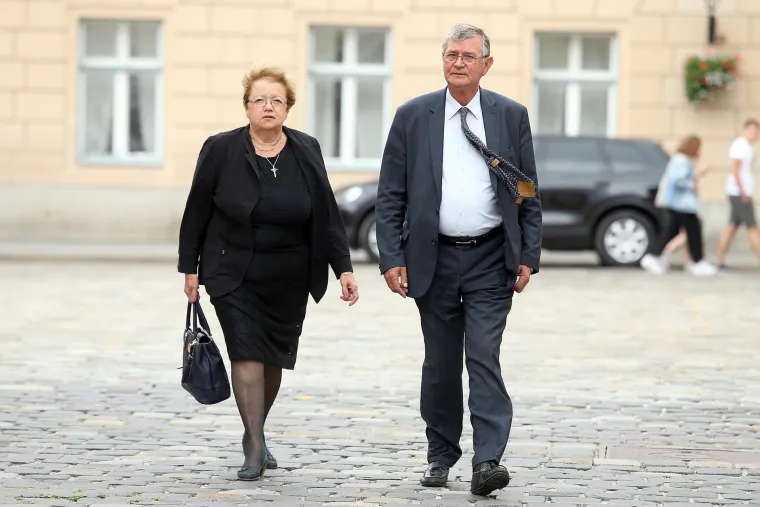 Predsjednici parlamentarnih stranaka dolaze kod premijera na konzultacije