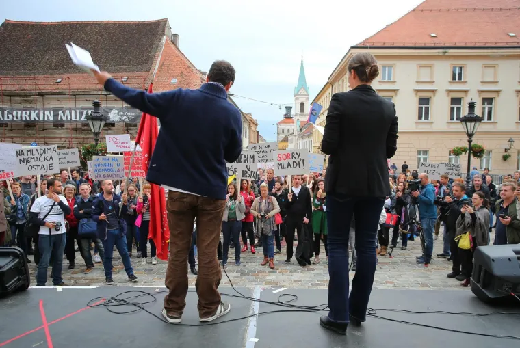 PROSVJED PROTIV SOR-A: Na Markovom trgu održan skup 'Od mjere do barijere – Mladi vrijede više'